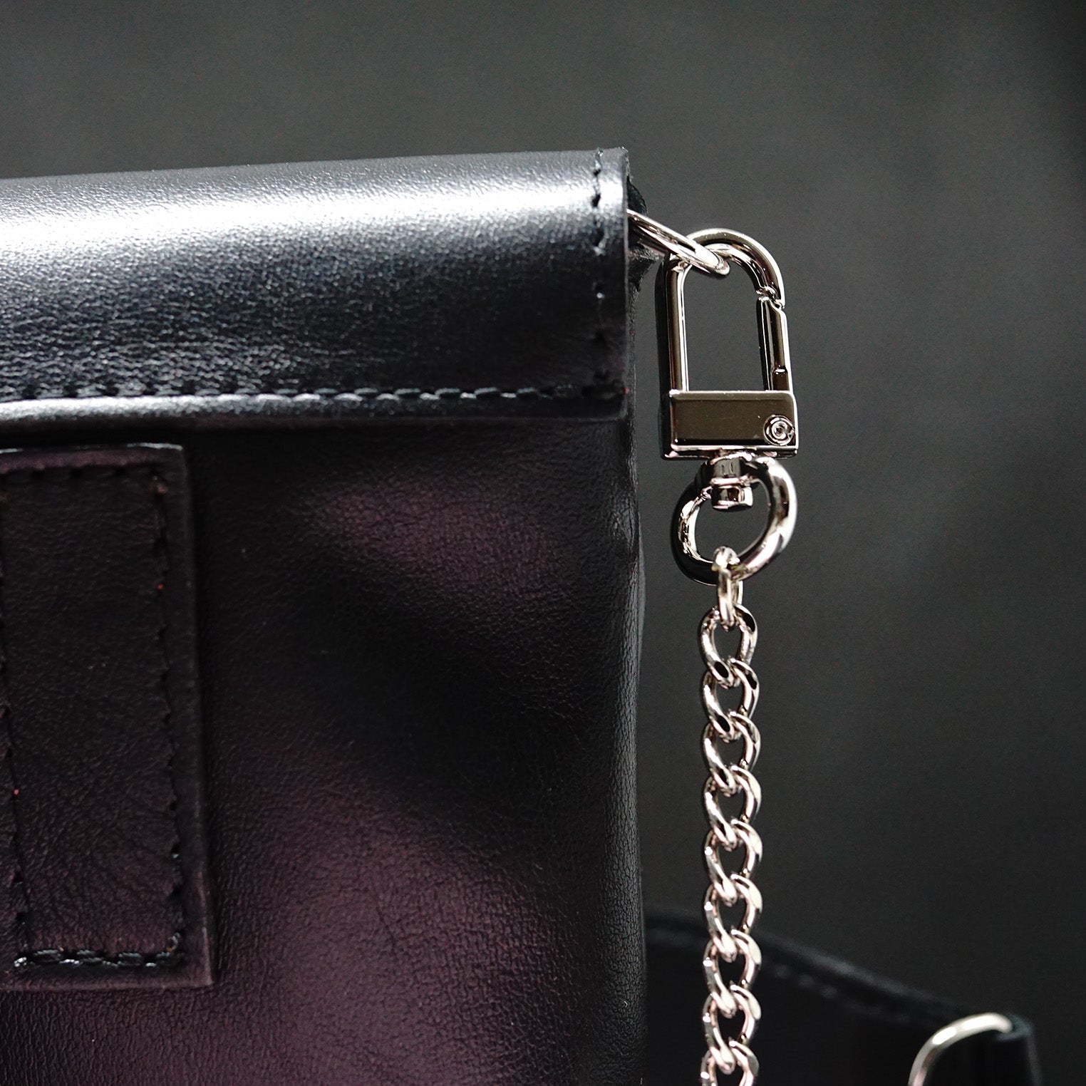 Štýlový čierny set pre dámy Noir - opasok a kabelka